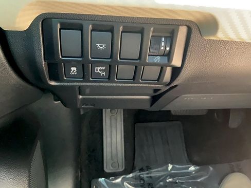 Used 2022 Subaru Ascent Premium AWD/4WD image 28