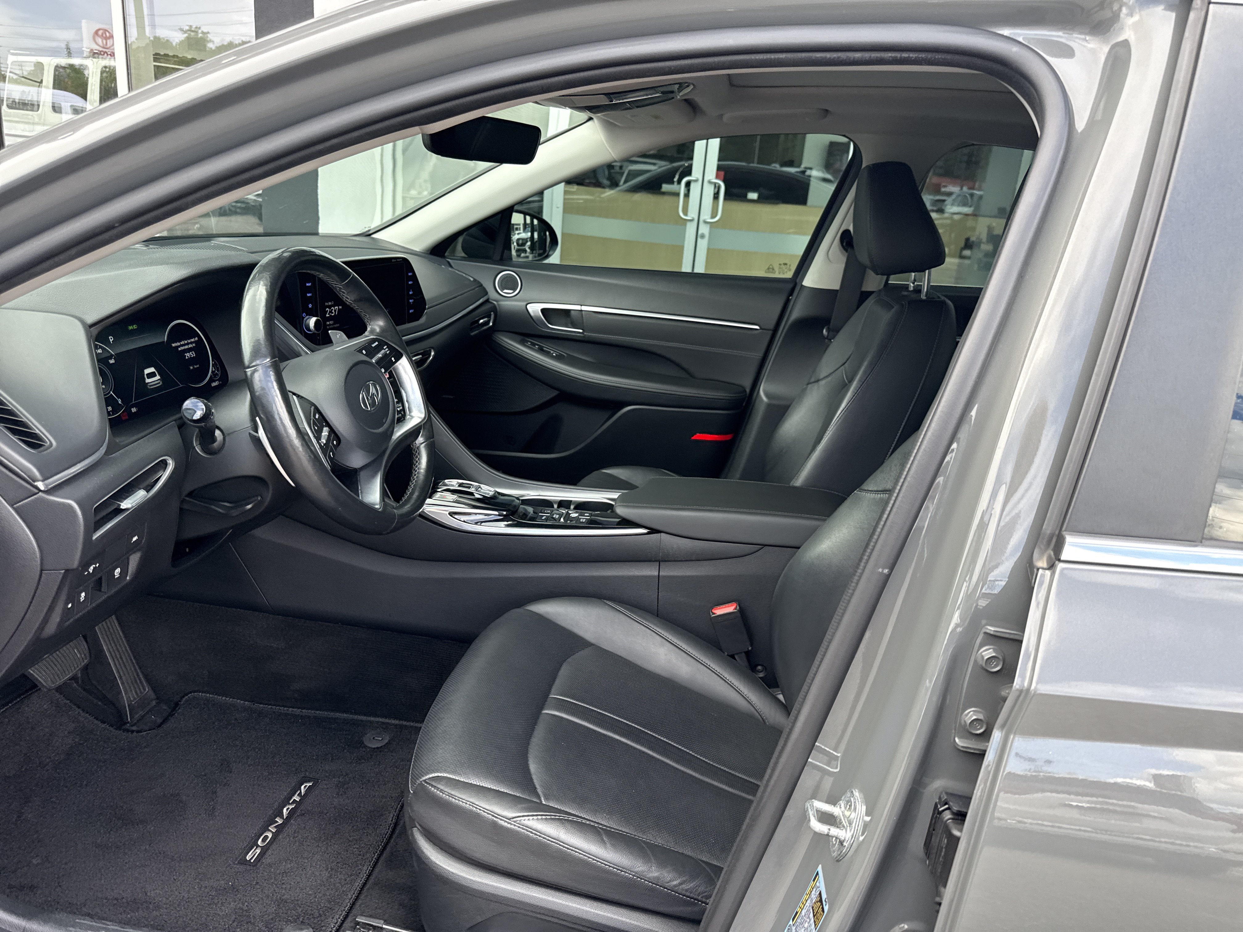 Used 2022 Hyundai Sonata Limited FWD image 10