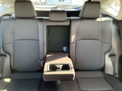 Certified 2023 Toyota Venza LE image 30