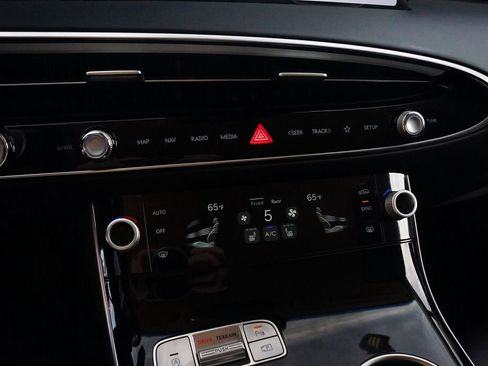 New 2026 Genesis GV70 2.5T image 10