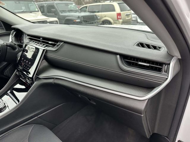 Certified 2024 Jeep Grand Cherokee Laredo X AWD/4WD image 26