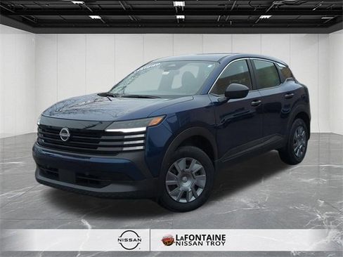 Certified 2025 Nissan Kicks S image 1