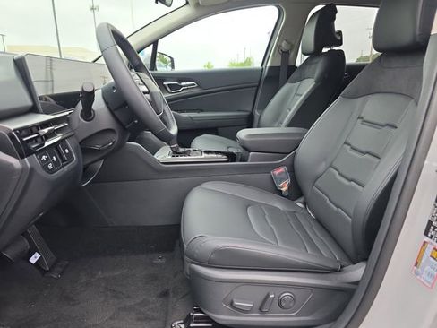 New 2026 Kia Sportage SX FWD image 5