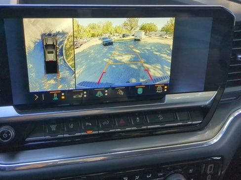 Used 2024 Chevrolet Silverado 3500 High Country image 17