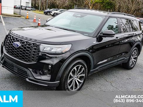 Used 2025 Ford Explorer ST-Line AWD/4WD image 14