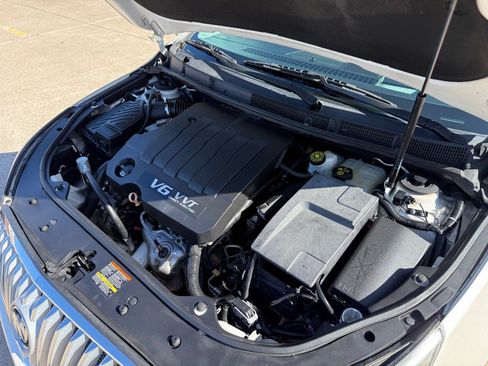 Used 2010 Buick LaCrosse CXS w/ Touring Package FWD image 34