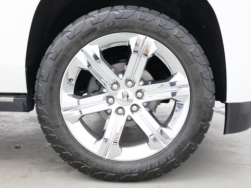 Used 2019 GMC Yukon Denali w/ Denali Ultimate Package RWD image 10