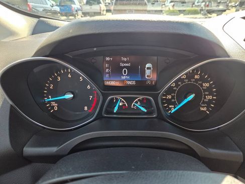 Used 2017 Ford Escape SE AWD/4WD image 15