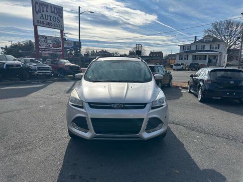 Used 2014 Ford Escape SE w/ Equipment Group 201A image 3
