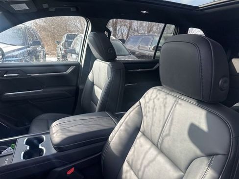 New 2026 GMC Acadia Elevation w/ Black Edition FWD image 23