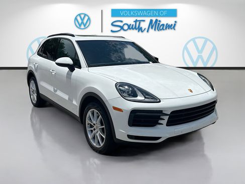 Used 2019 Porsche Cayenne AWD/4WD image 1