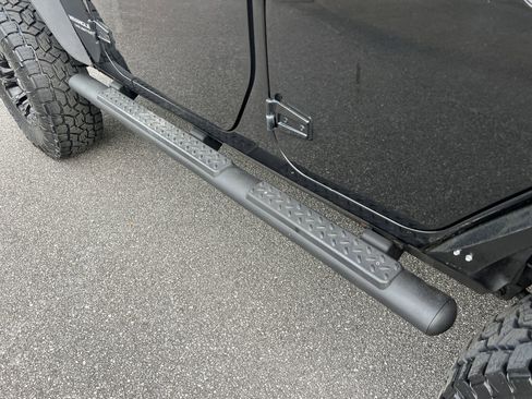 Used 2016 Jeep Wrangler Unlimited Rubicon w/ Dual Top Group AWD/4WD image 31