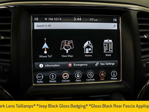 Used 2018 Jeep Grand Cherokee Altitude image 12