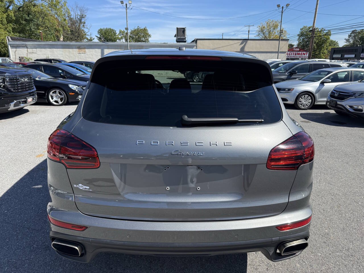Used 2016 Porsche Cayenne AWD/4WD image 4