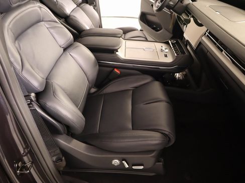 New 2025 Lincoln Navigator L Reserve w/ Jet Appearance Package image 14