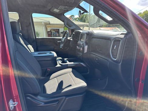 Used 2020 GMC Sierra 2500 SLE w/ SLE Value Package; AWD/4WD image 15