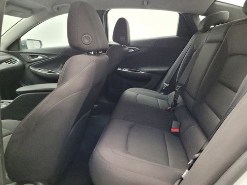 Used 2017 Chevrolet Malibu LS FWD image 18