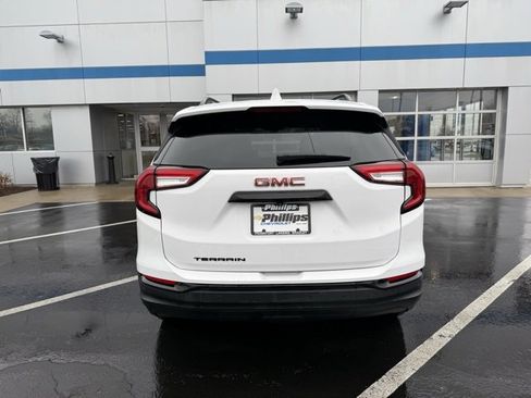 Certified 2023 GMC Terrain SLT w/ Tech Package image 10