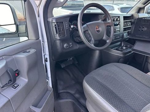Used 2019 GMC Savana 2500 w/ Driver Convenience Package image 23