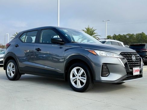 Used 2024 Nissan Kicks S image 4