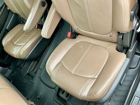 Used 2015 GMC Acadia SLT FWD image 30