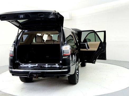 Used 2015 Toyota 4Runner Limited AWD/4WD image 11