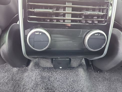 New 2025 Land Rover Range Rover SE image 26