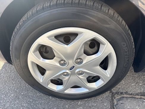 Used 2012 Ford Fiesta S image 15