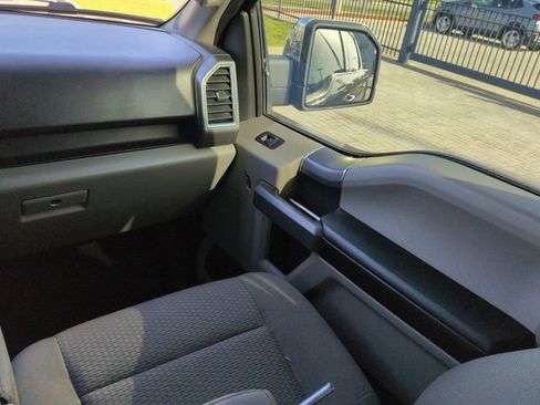 Used 2017 Ford F150 XLT w/ Equipment Group 302A Luxury AWD/4WD image 17