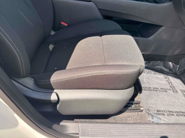 Used 2023 Nissan Rogue S AWD/4WD image 16