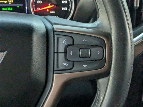 Used 2020 Chevrolet Silverado 1500 High Country w/ Technology Package image 5