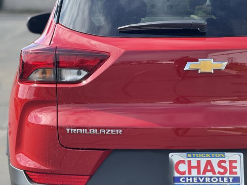 New 2026 Chevrolet TrailBlazer LT w/ LT Cold Weather Package image 7