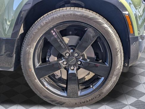 New 2026 Land Rover Defender 110 X-Dynamic SE AWD/4WD image 9