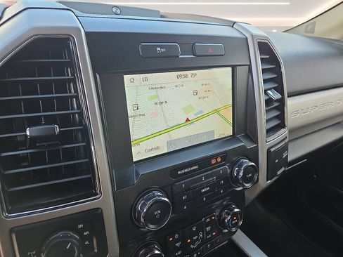 Used 2021 Ford F250 Lariat AWD/4WD image 7