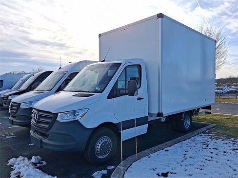 Used 2023 Mercedes-Benz Sprinter 4500 image 1