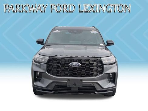 Used 2025 Ford Explorer ST-Line AWD/4WD image 8