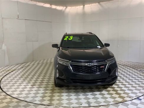 Used 2023 Chevrolet Equinox RS w/ RS Leather Package image 3