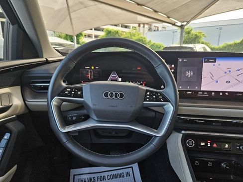 Certified 2025 Audi Q5 Premium w/ Convenience Package AWD/4WD image 18