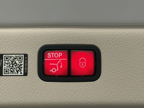 Used 2023 Mercedes-Benz EQS 450+ Sedan image 16