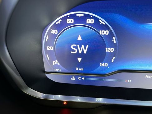 Used 2023 Chevrolet Tahoe Premier AWD/4WD image 12