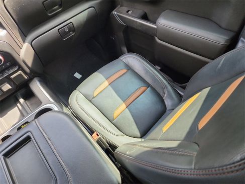 Used 2020 GMC Sierra 1500 AT4 w/ AT4 Premium Package image 15