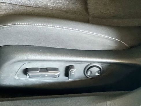 Used 2025 Honda Accord SE image 13