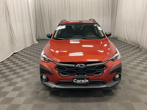 Used 2024 Subaru Crosstrek 2.0i Premium AWD/4WD image 2