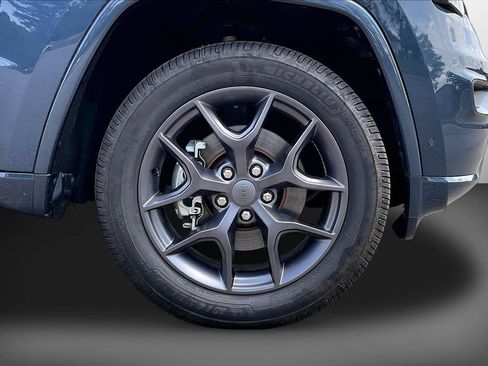 Certified 2021 Jeep Grand Cherokee Limited w/ Quick Order Package 28K 80th AWD/4WD image 35