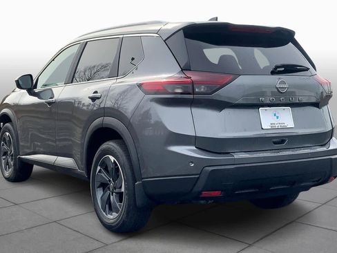 Used 2025 Nissan Rogue SV w/ SV Premium Package image 12