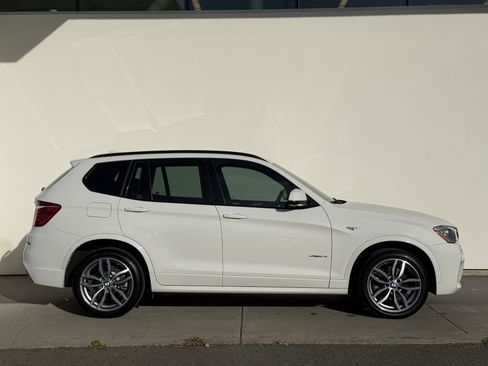 Used 2017 BMW X3 xDrive28i image 8