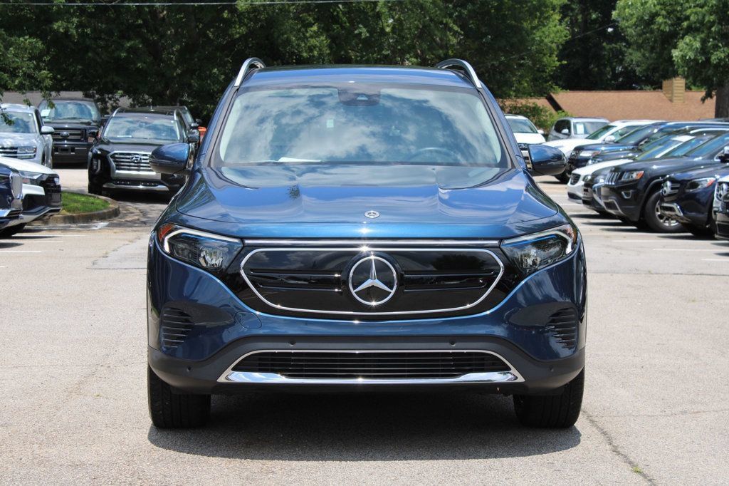 Used 2023 Mercedes-Benz EQB 300 4MATIC image 2