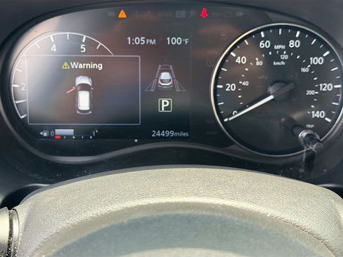 Used 2023 Nissan Kicks SR FWD image 12