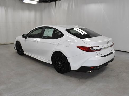 Certified 2025 Toyota Camry SE image 8