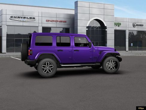 New 2026 Jeep Wrangler Unlimited Sahara AWD/4WD image 8
